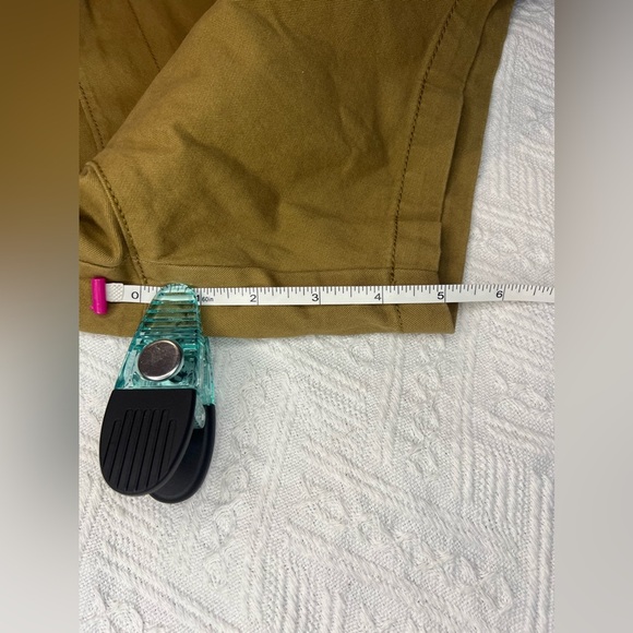 Old Navy Men’s Slim Built in Flex Chino Shorts, size 31, NWT! - Picture 9 of 9